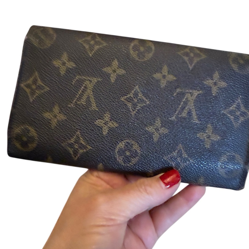 Louis Vuitton Brown Monogram Wallet - Picture 2 of 14